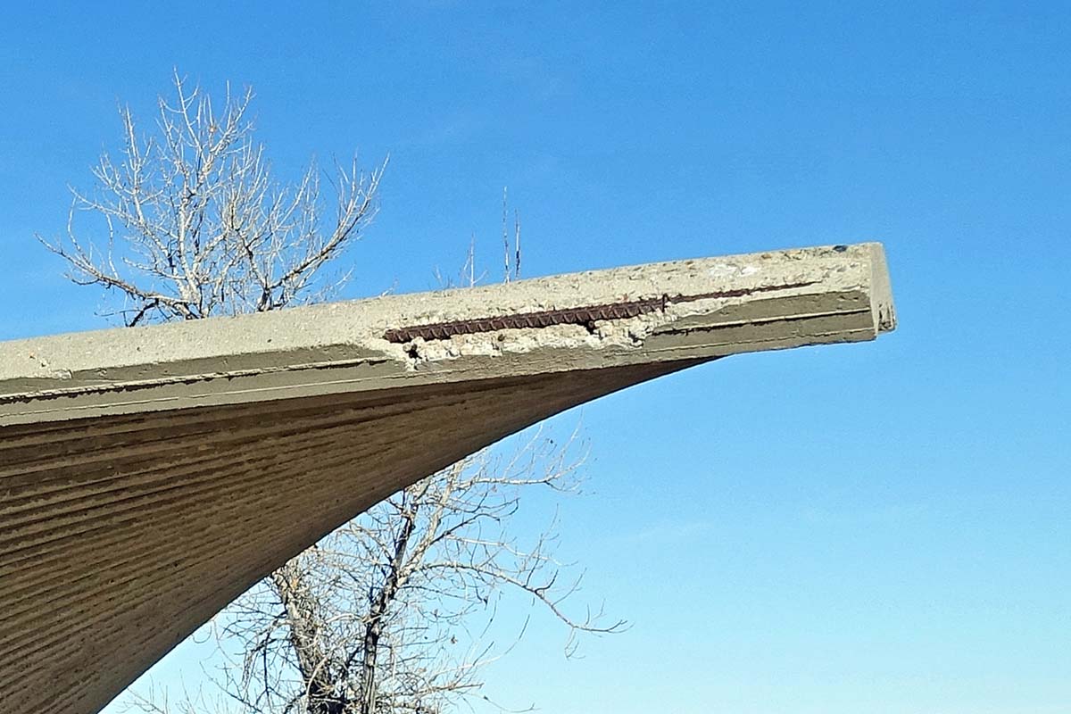 Close-up view 2 of a Cherry Creek State Park shelter showing area of spalling damage in December 2019.