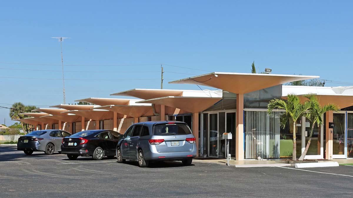 General view 7 of Warm Mineral Springs Inn showing the thin-shell concrete roof in January 2019.